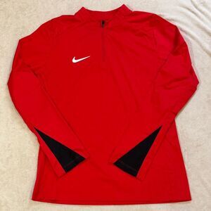 NWT Nike Waterproof Rain Jacket - Red Fitness Athletic Workout Running - Small
